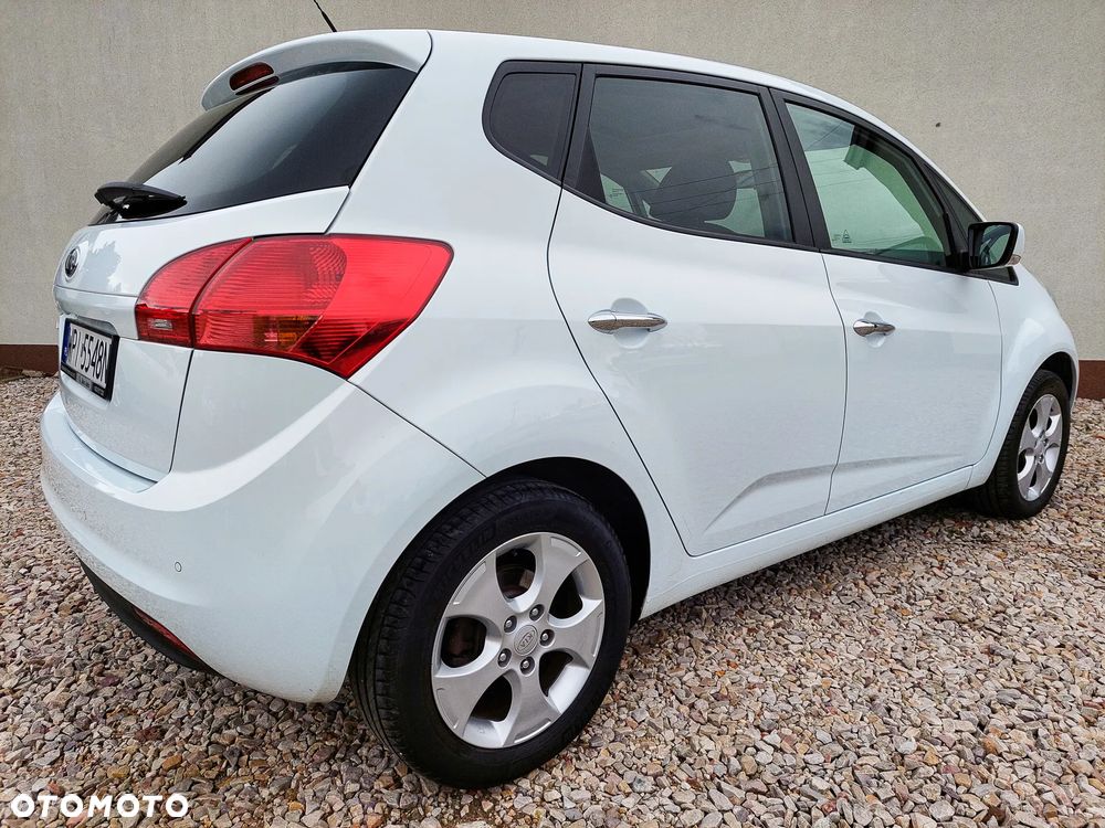 Kia Venga 1.6 CVVT Titanium Collection - 11