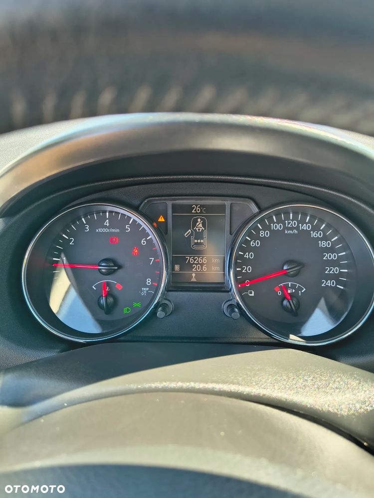 Nissan Qashqai 1.6 360 - 10