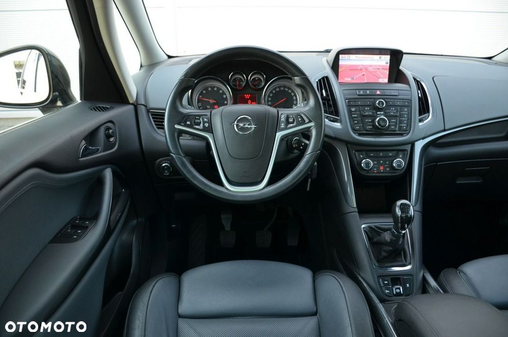Opel Zafira - 28