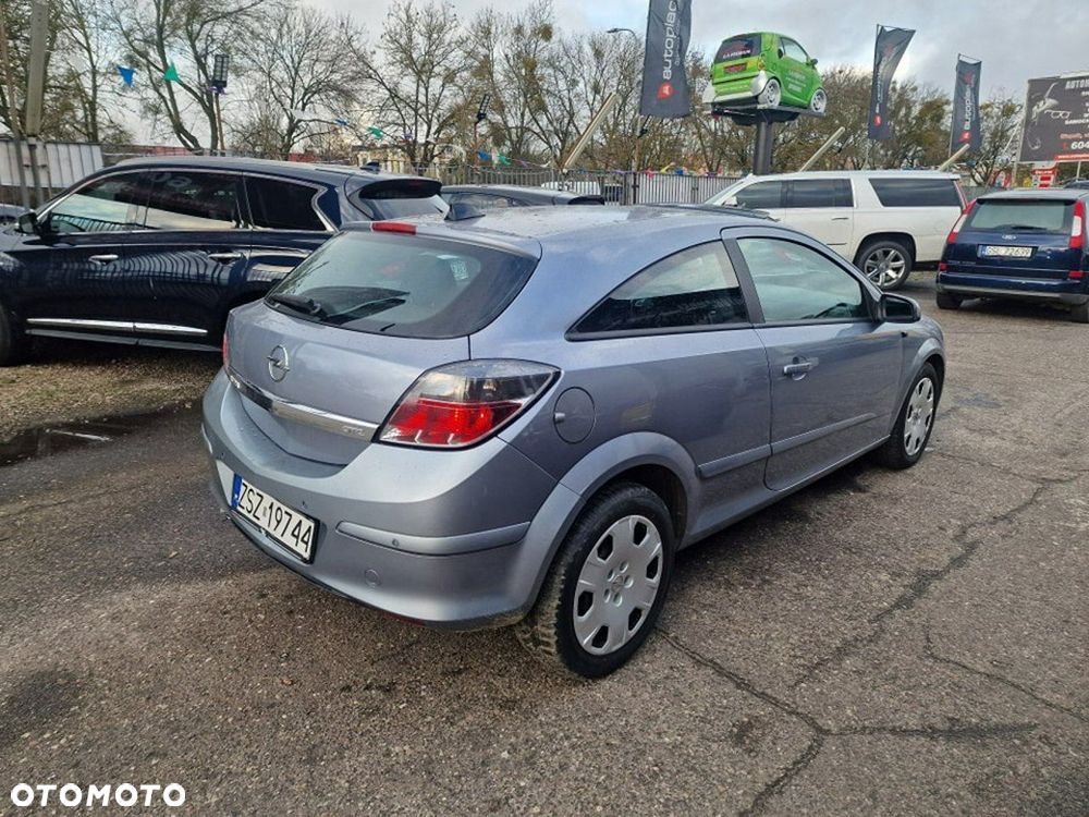 Opel Astra III GTC 1.9 CDTI Sport - 4