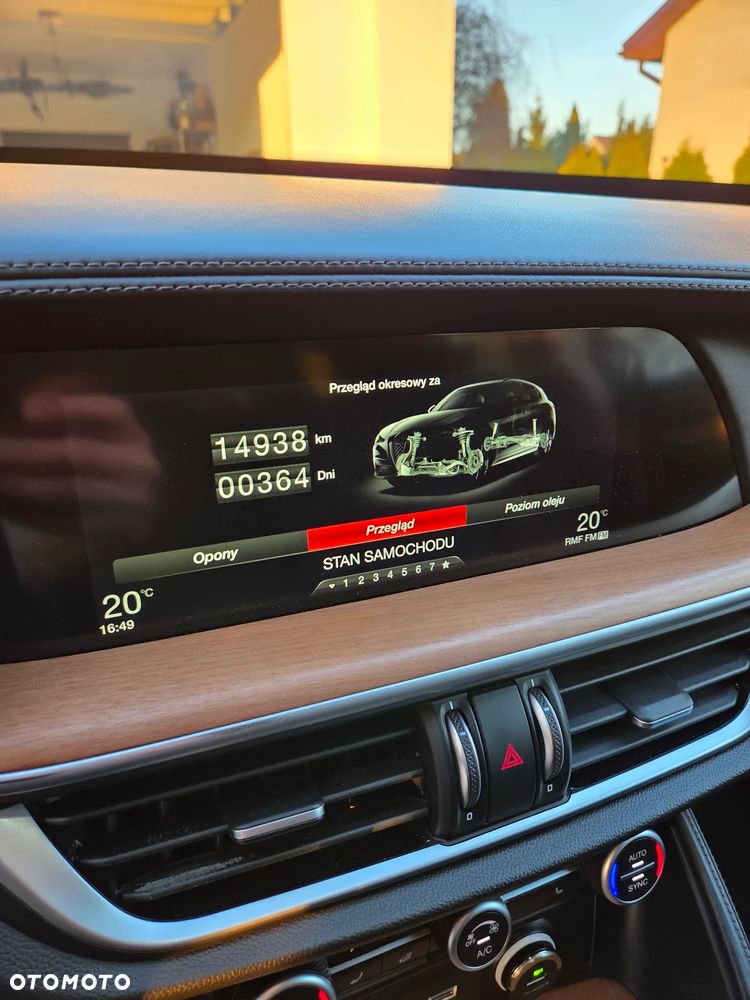 Alfa Romeo Stelvio - 15