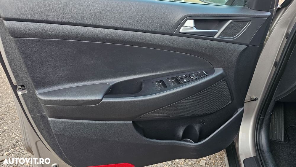 Hyundai Tucson 2.0 CRDI 4WD Automatik Style - 8