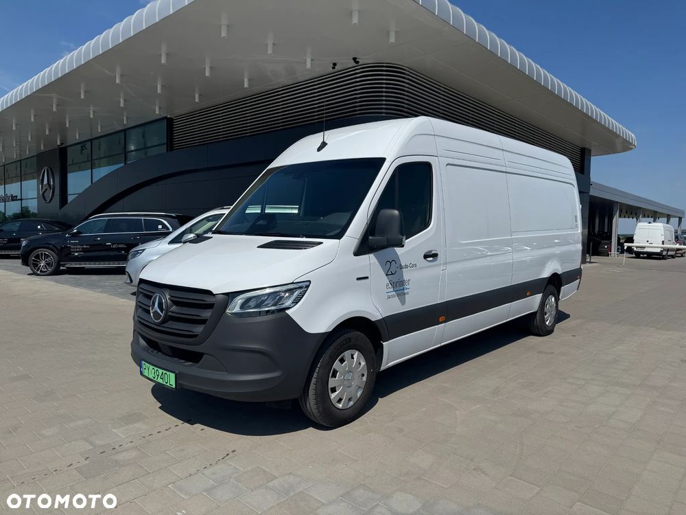 Mercedes-Benz eSprinter - 2