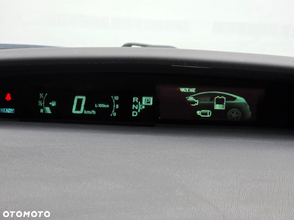 Toyota Prius - 23