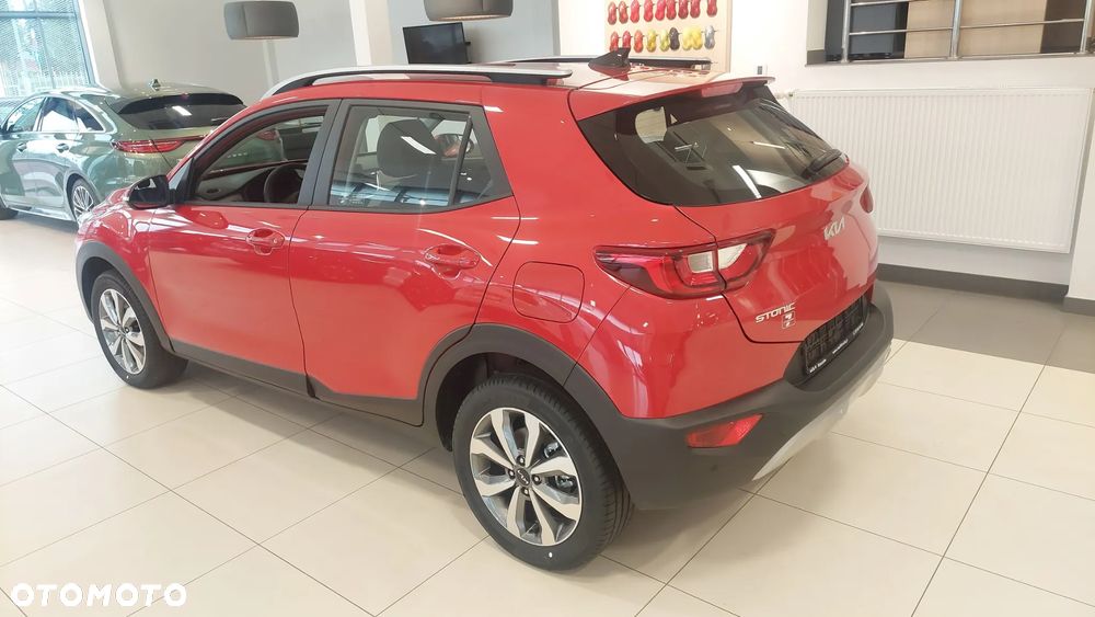 Kia Stonic 1.2 L - 4