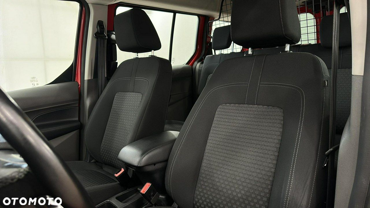 Ford Transit Connect - 17