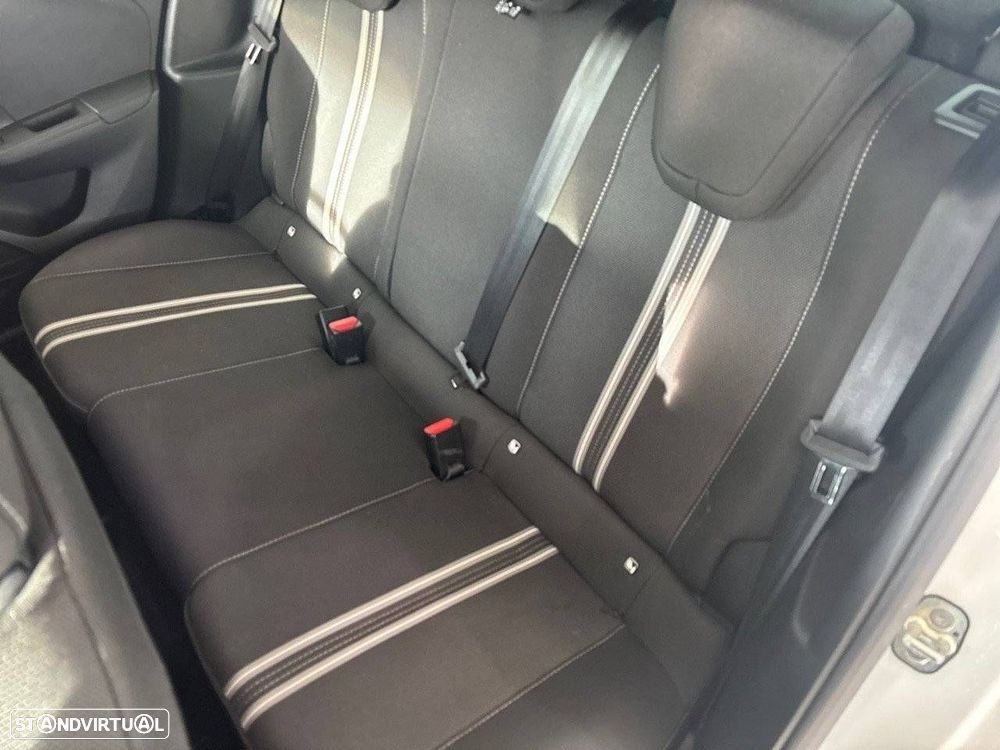 Opel Corsa 1.2 T GS - 11