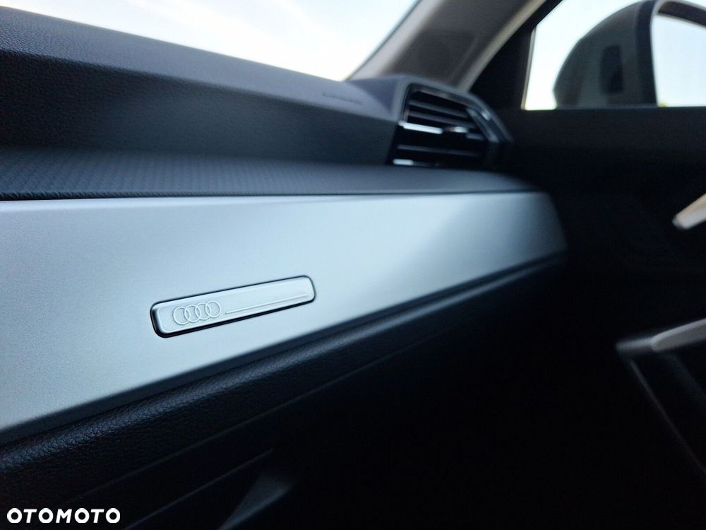 Audi Q3 Sportback - 27