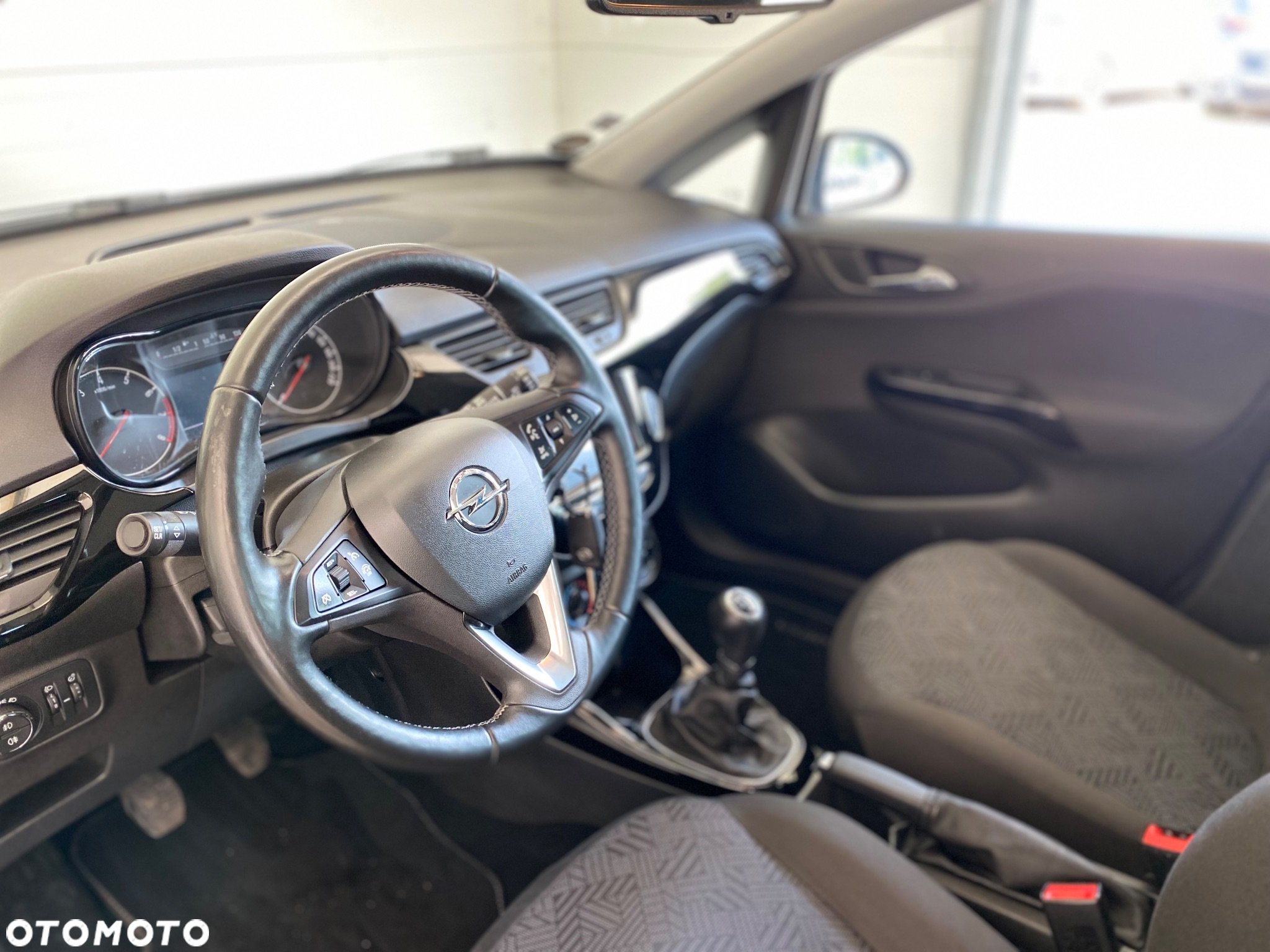Opel Corsa 1.4 T Cosmo S&S - 10