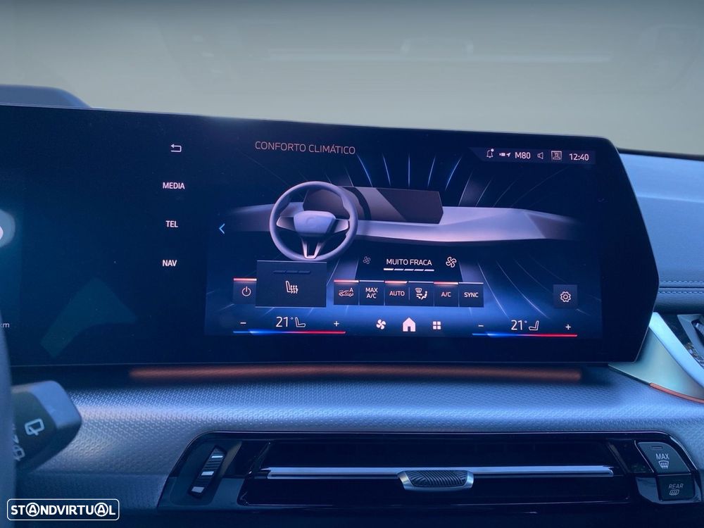 BMW iX1 xDrive30 Pack Desportivo M - 12