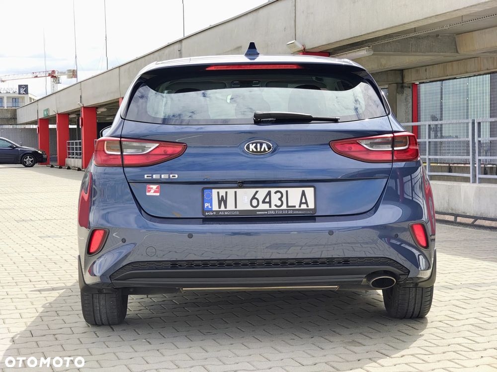 Kia Ceed - 13