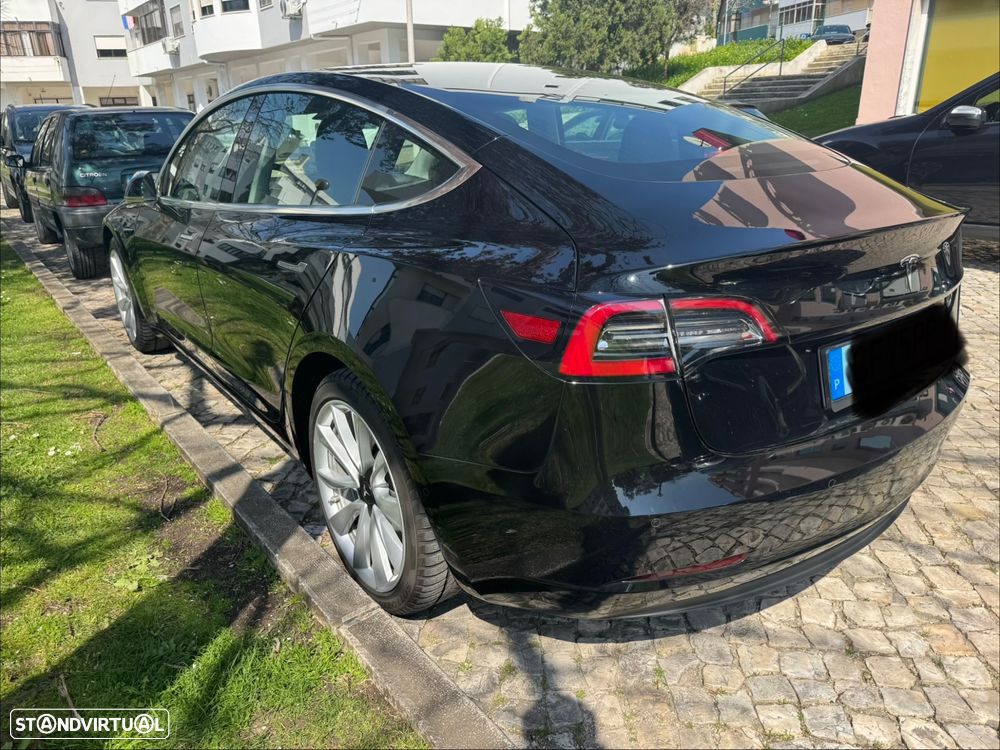 Tesla Model 3 Standard Range Plus RWD - 3