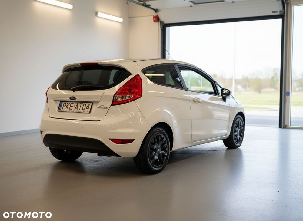Ford Fiesta - 12