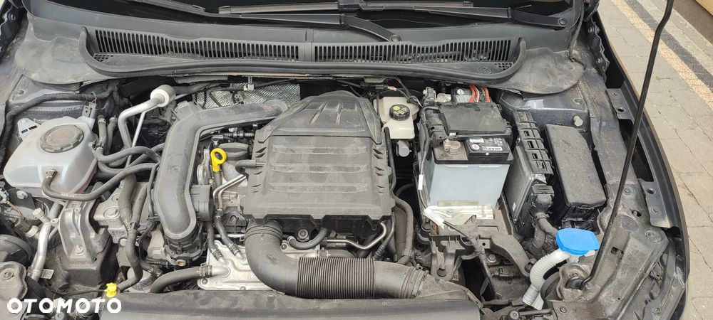 Volkswagen Polo - 22