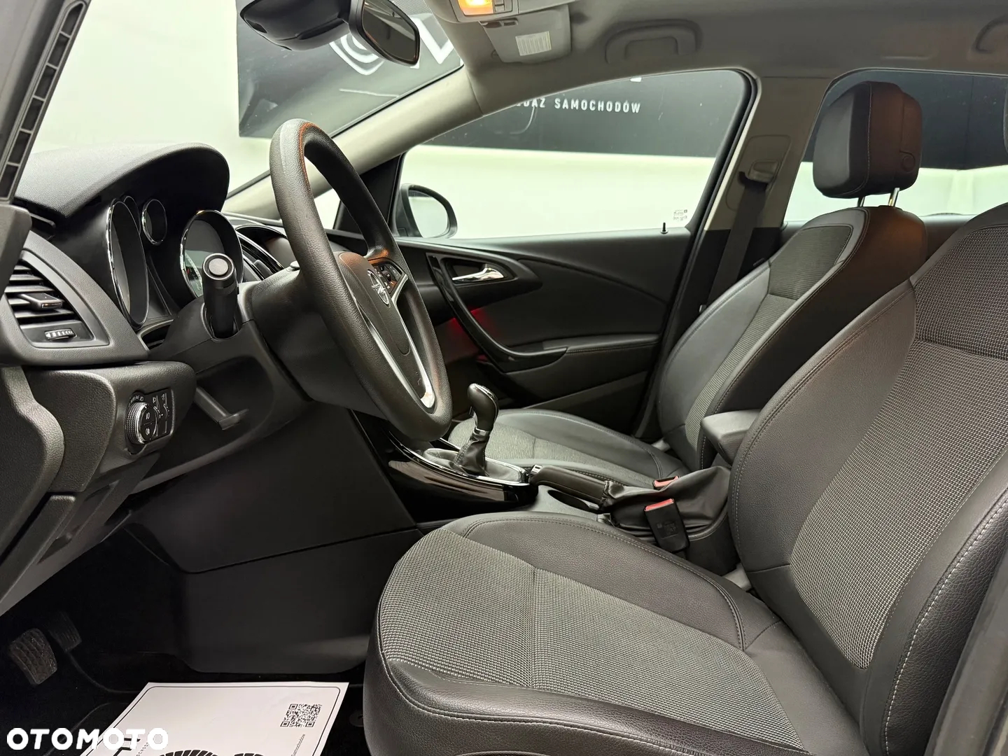 Opel Astra 1.4 EcoFLEX Cosmo - 24