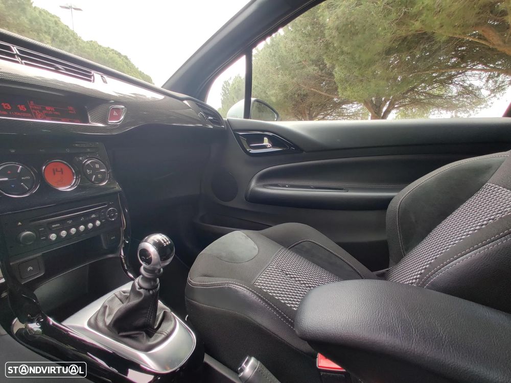 Citroën DS3 1.6 e-HDi Airdream Sport Chic - 20