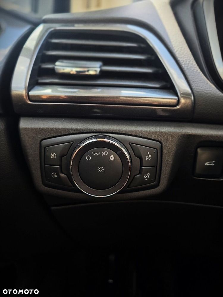 Ford Mondeo - 19
