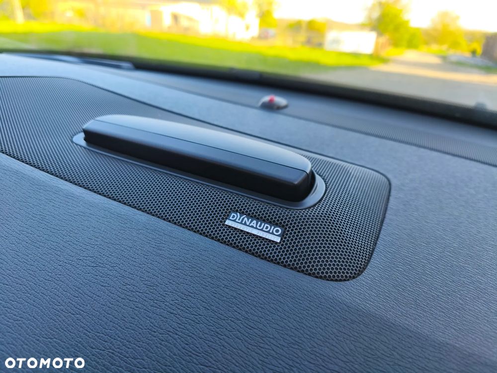 Volvo V70 D5 AWD Momentum - 24