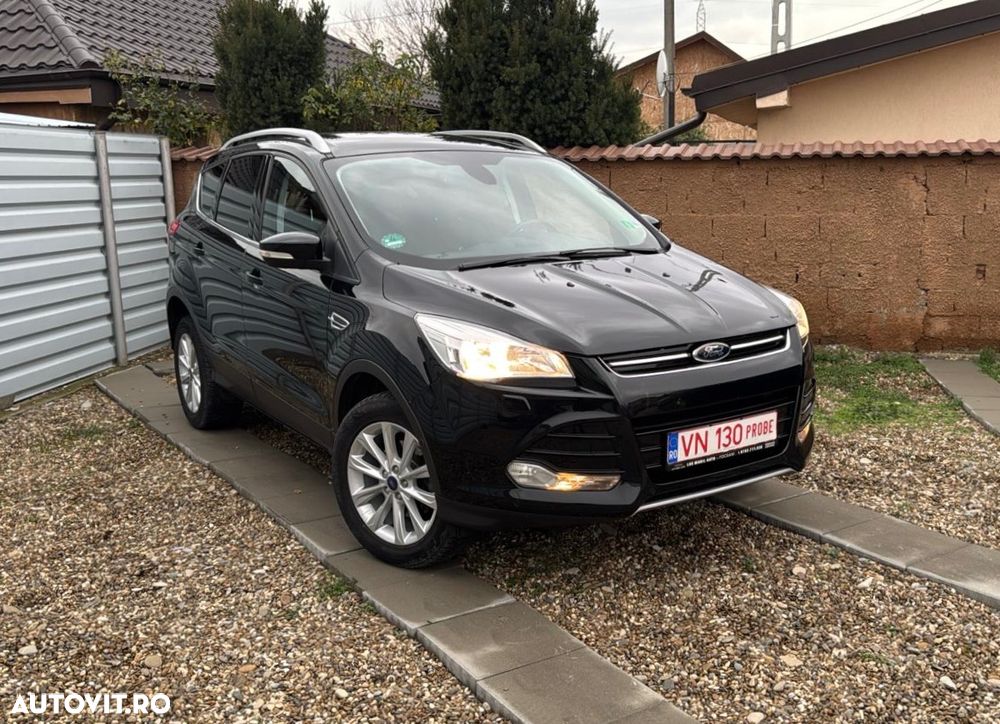 Ford Kuga 1.5 EcoBoost 2x4 Titanium - 9