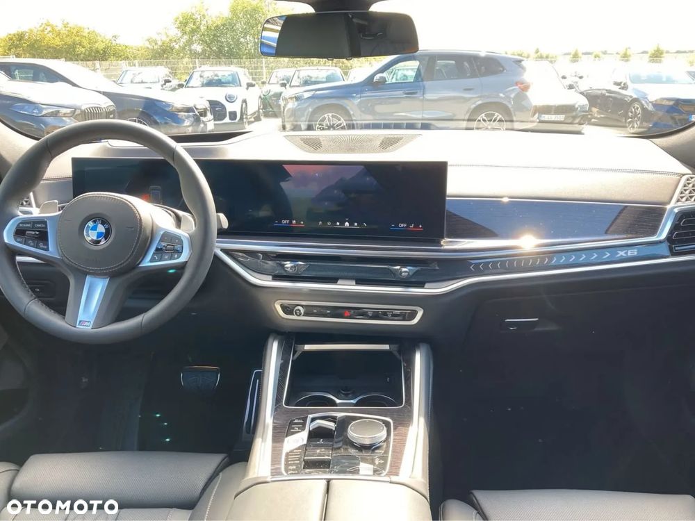 BMW X6 xDrive30d mHEV - 10