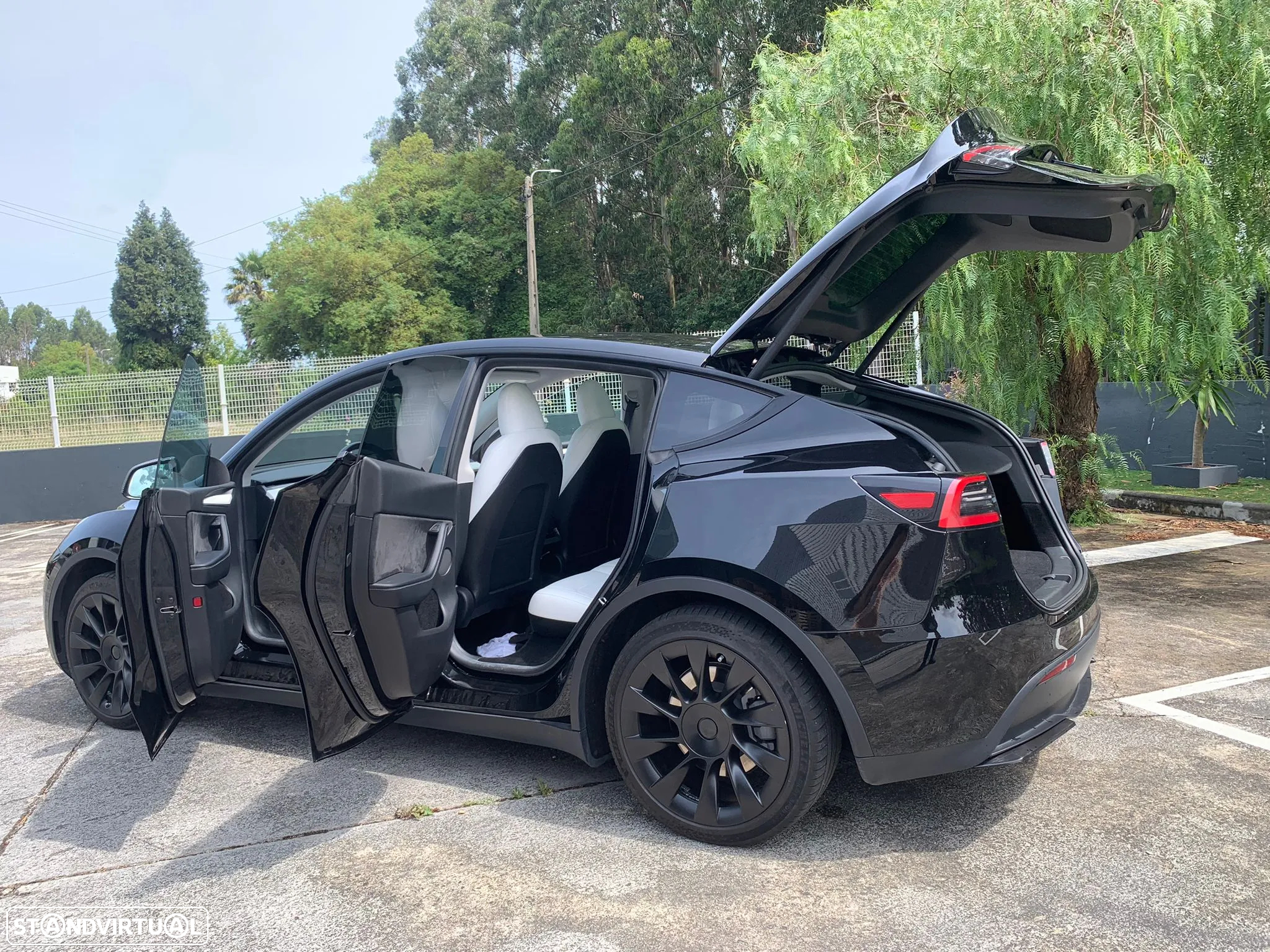 Tesla Model Y Tração Traseira - 4