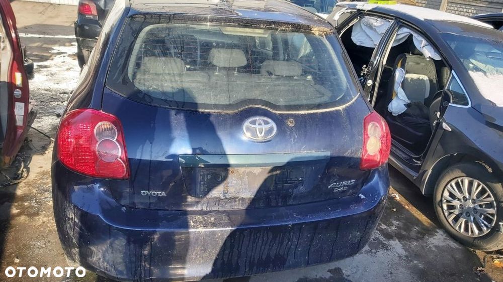TOYOTA AURIS I RADIO FABRYCZNE - 6