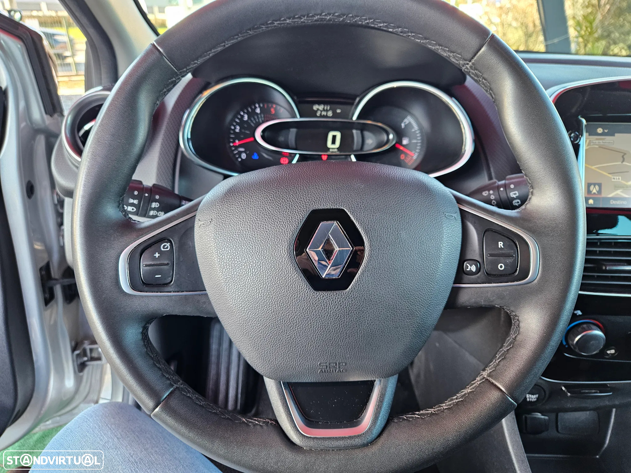 Renault Clio 1.5 dCi Limited - 19