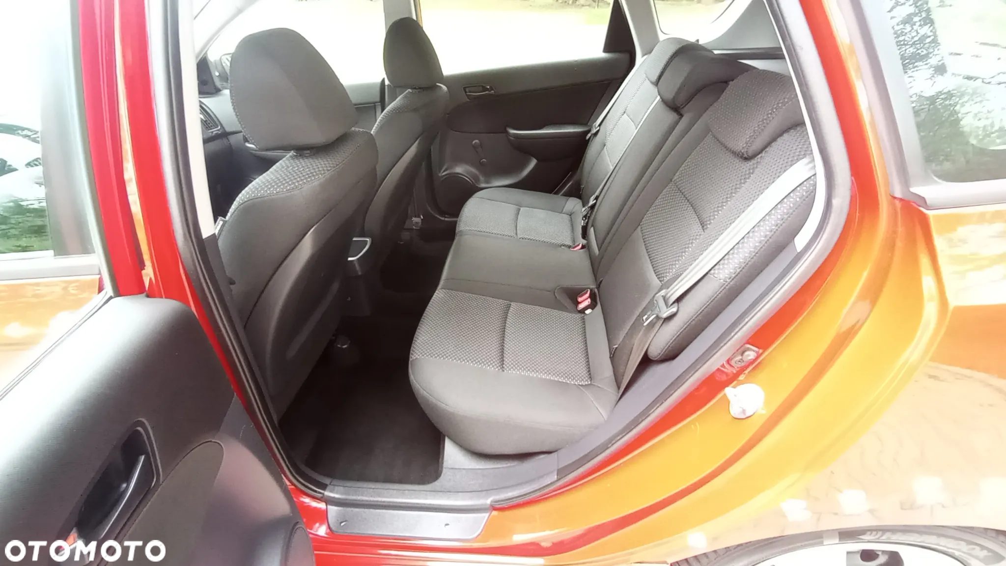 Hyundai i30 1.6 CRDi Comfort World Cup - 12