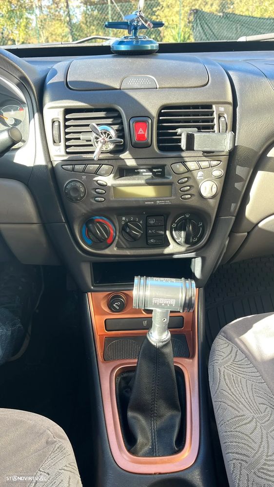 Nissan Almera 1.5 Comfort AC - 24