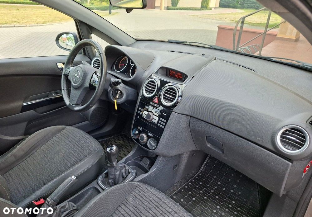 Opel Corsa - 15
