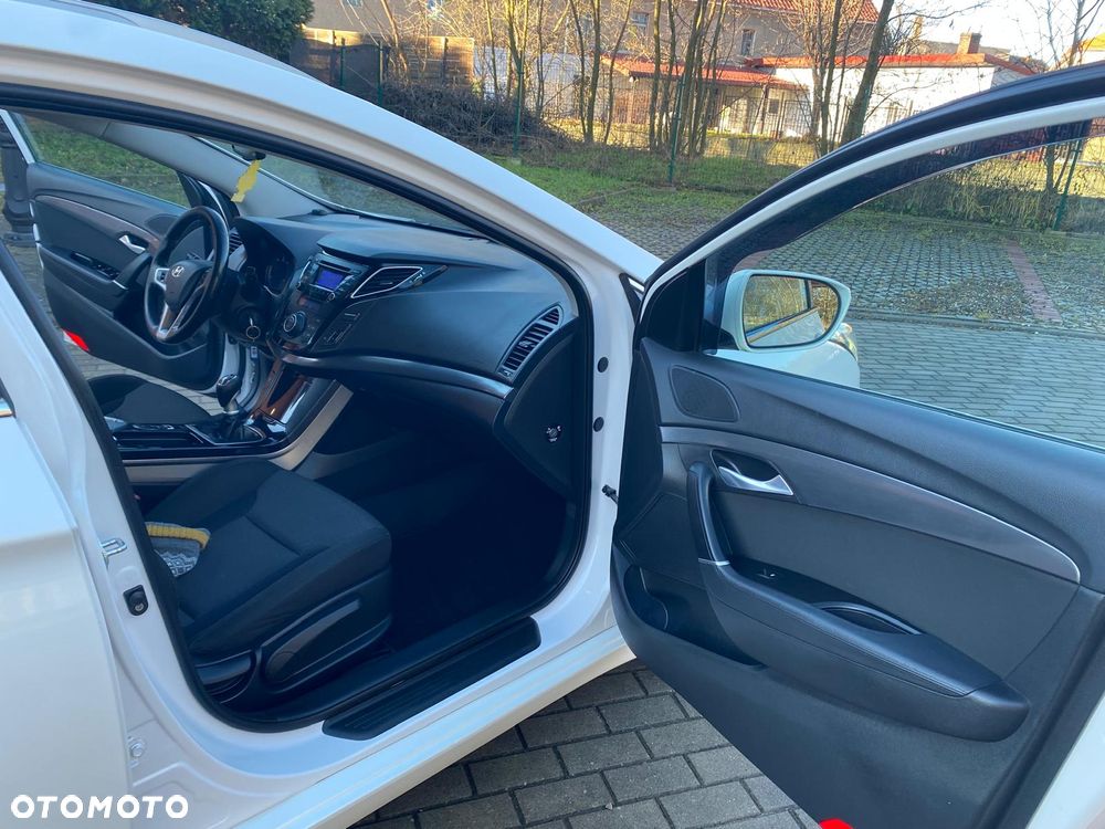 Hyundai i40 Kombi 1.7 CRDi Style - 9