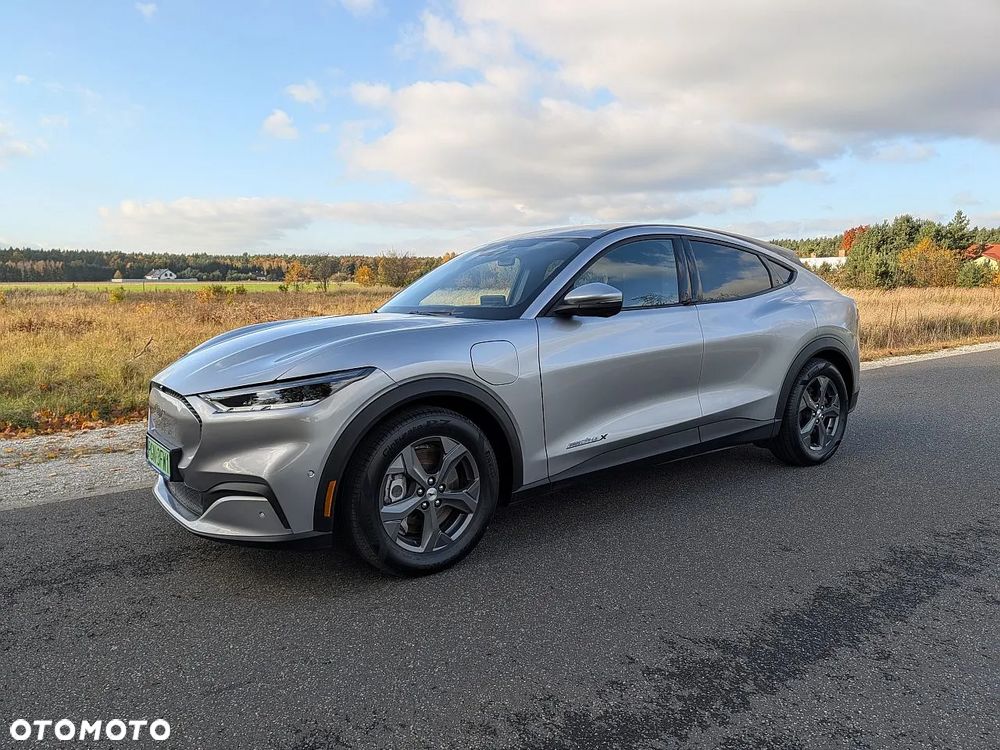 Ford Mustang Mach-E AWD PREMIUM - 3