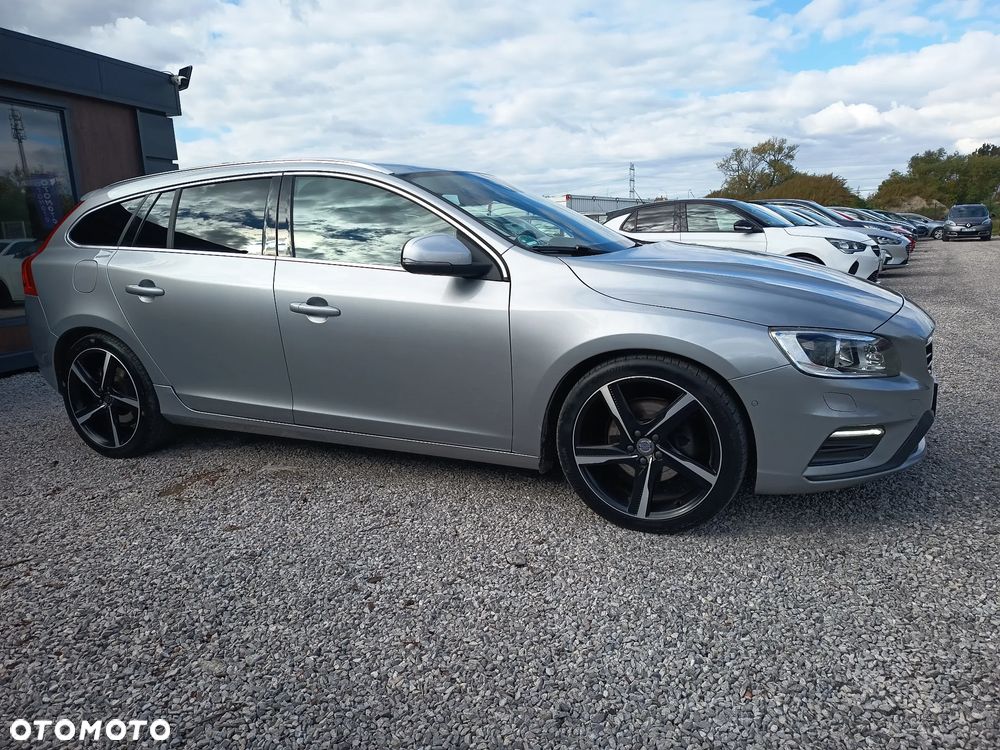 Volvo V60 D4 Geartronic RDesign - 9