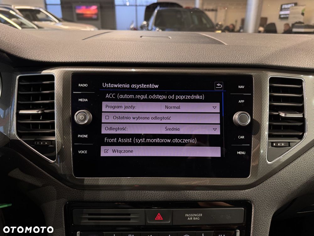 Volkswagen Golf Sportsvan - 28