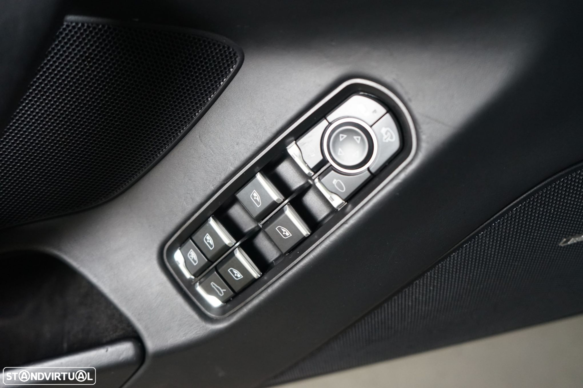 Porsche Panamera Standard - 23