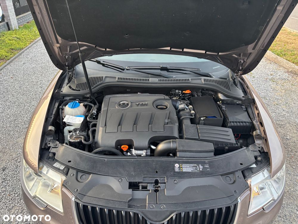 Skoda Superb - 16