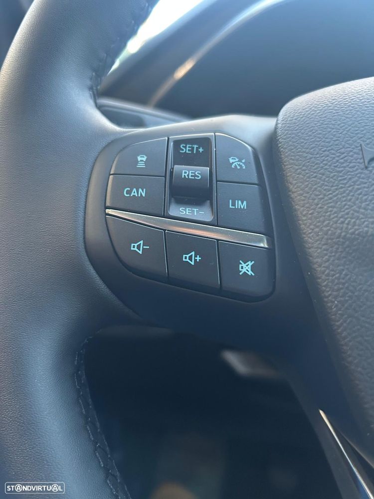 Ford Focus SW 1.0 EcoBoost S&S ST-LINE - 12