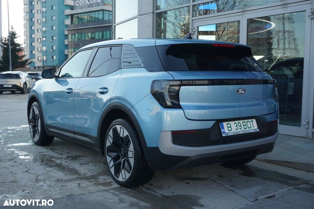 Ford Explorer RWD 77 kWh Extended Range Premium - 5