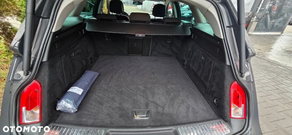 Opel Insignia 1.4 Turbo Sports Tourer ecoFLEXStart/Stop Business Edition - 31