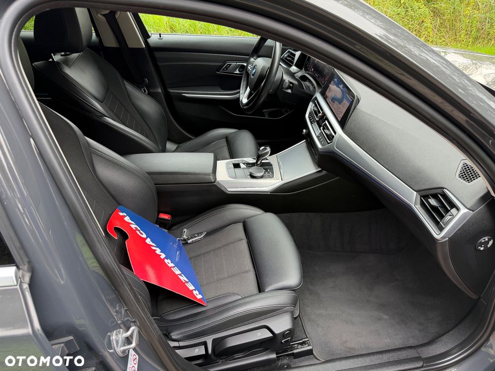 BMW Seria 3 320d Edition Luxury Line Purity - 10