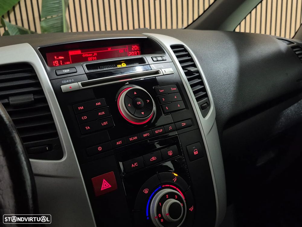 Kia Venga 1.4 CVVT EX ISG - 12