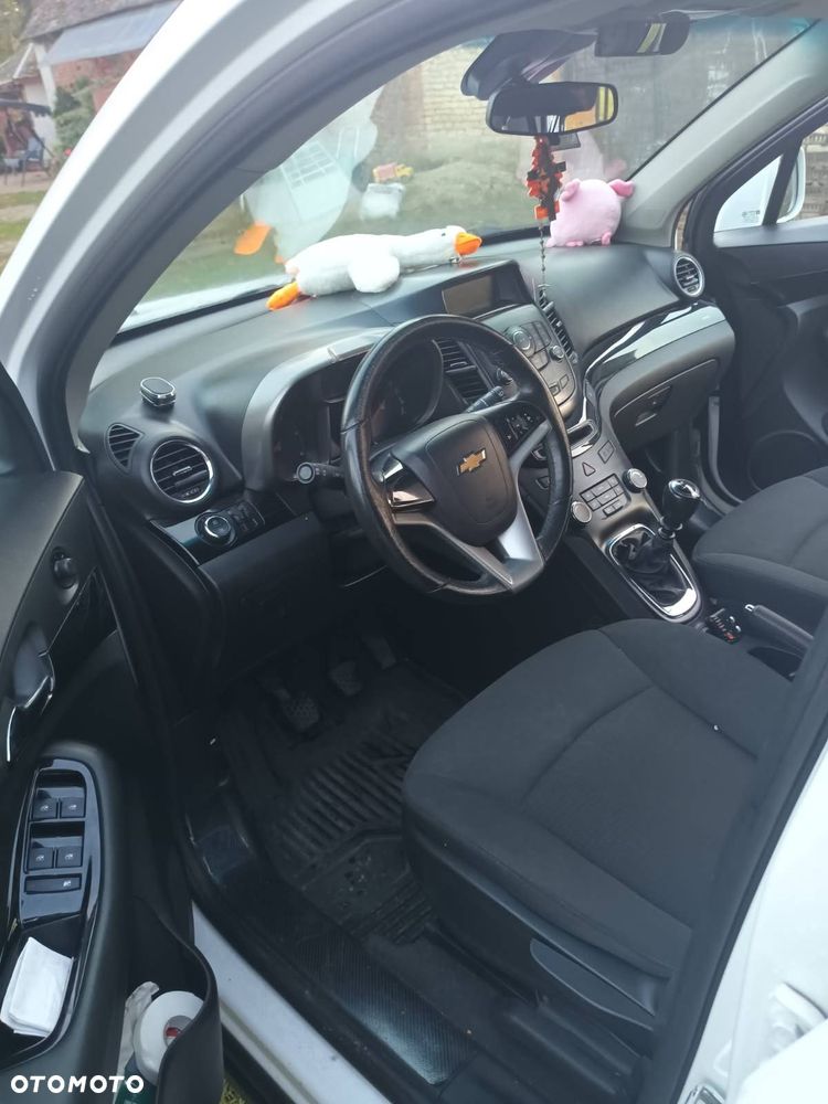 Chevrolet Orlando - 15