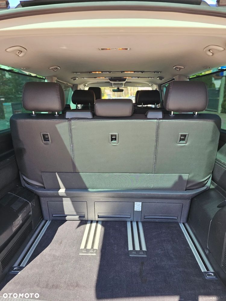 Volkswagen Multivan - 35