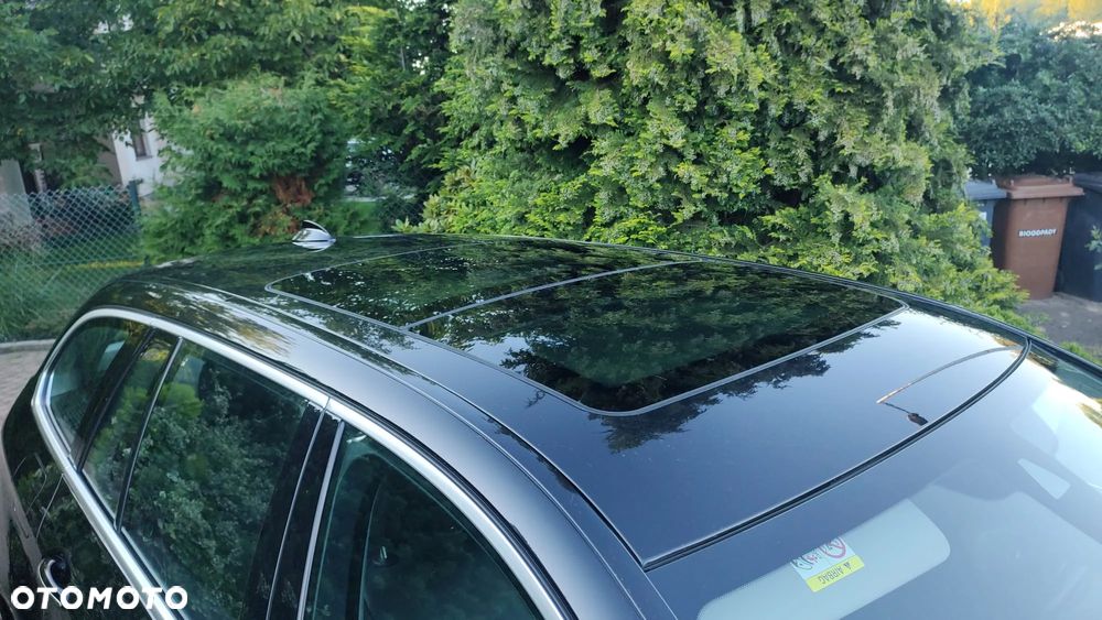 BMW Seria 5 520d xDrive Touring Modern Line - 23