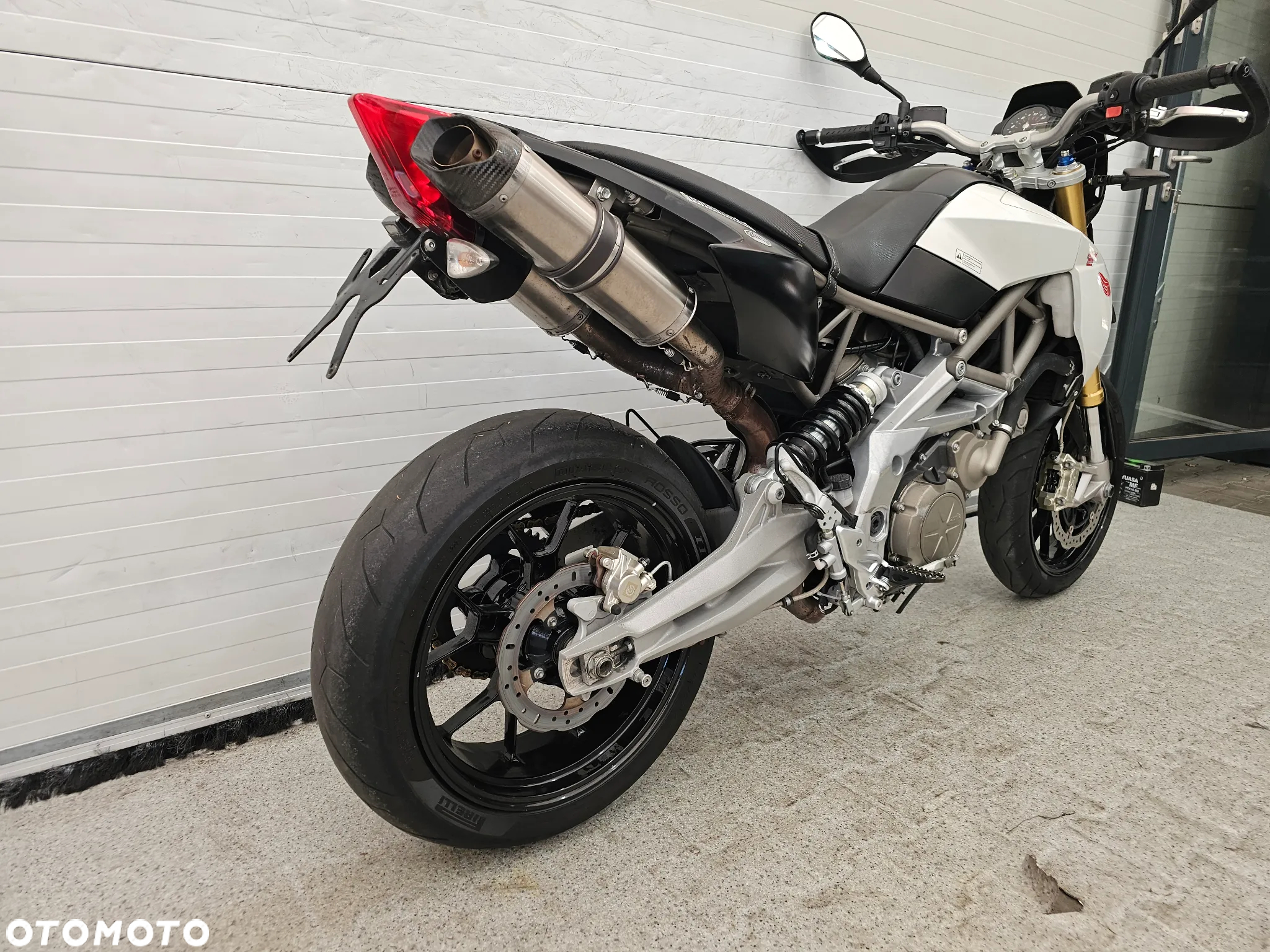 Aprilia Dorsoduro - 14