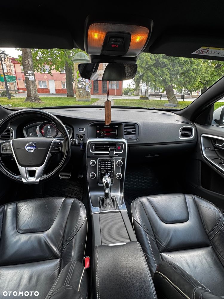 Volvo V60 D4 Drive-E Summum - 4