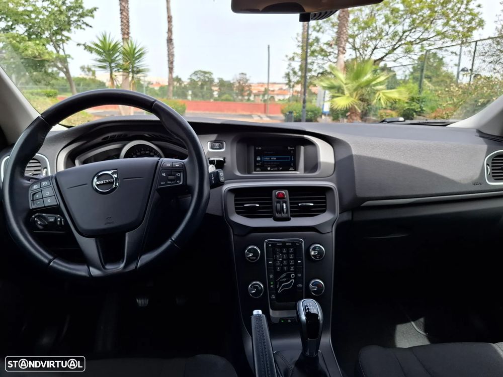 Volvo V40 2.0 D2 Momentum - 8