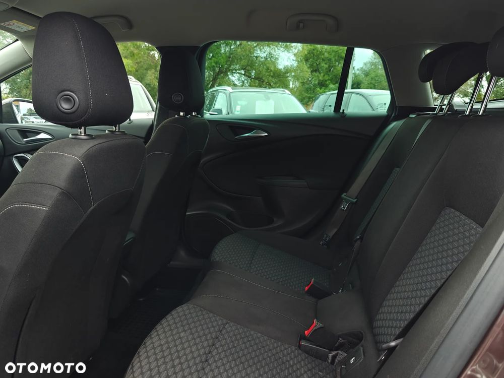 Opel Astra 1.6 CDTI DPF ecoFLEX TourerStart/Stop Exklusiv - 12