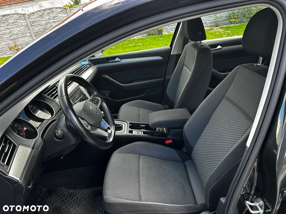 Volkswagen Passat 1.5 TSI EVO Essence DSG - 9