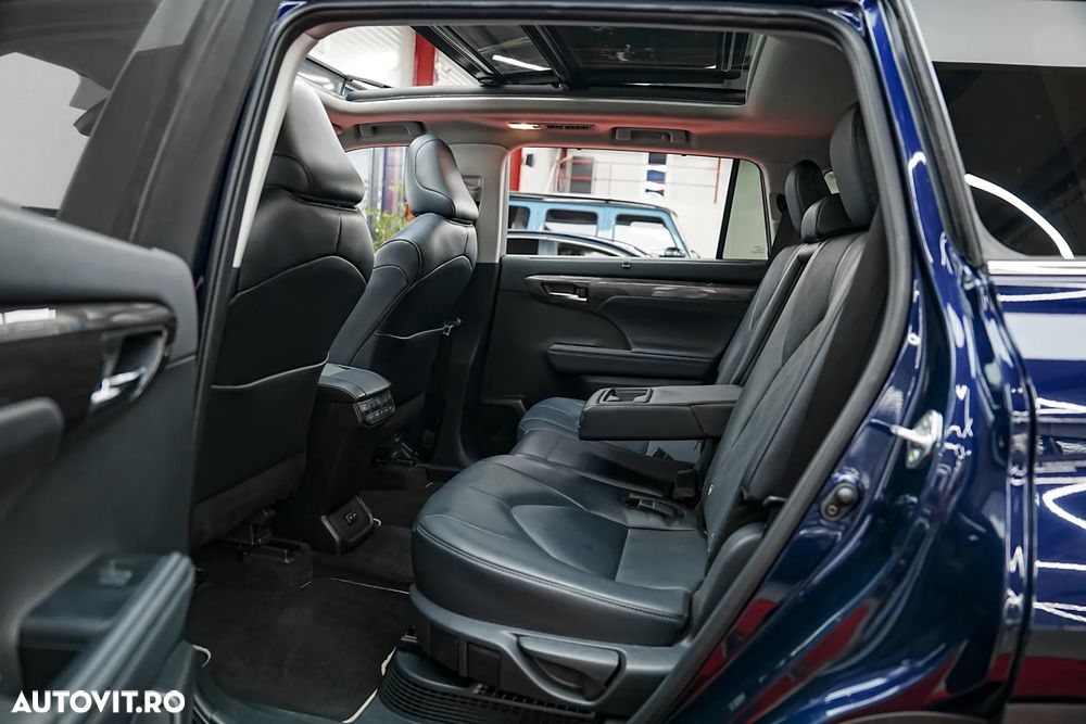 Toyota Highlander 2.5 L Dynamic Force 248CP Luxury Metallic - 6